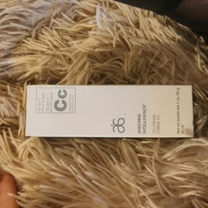 Arbonne intelligence CC cream dark New